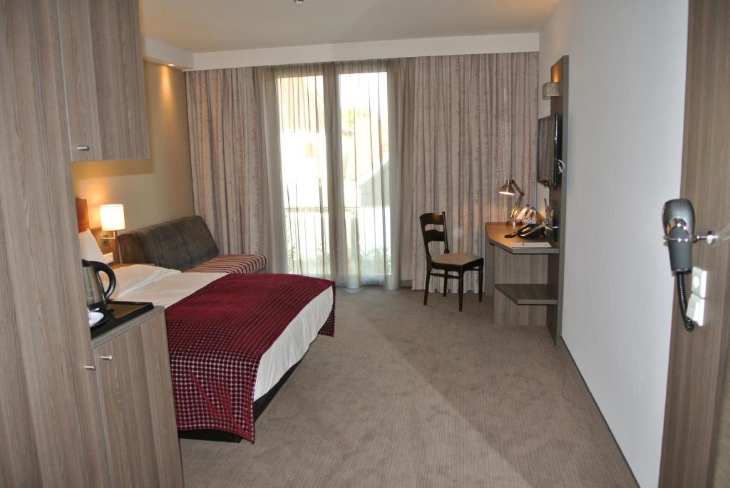 גשר Hotel Zur Krone חדר תמונה