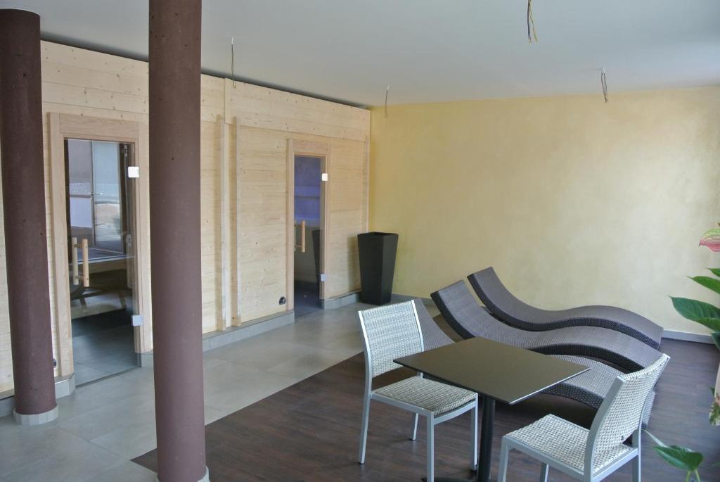 גשר Hotel Zur Krone חדר תמונה