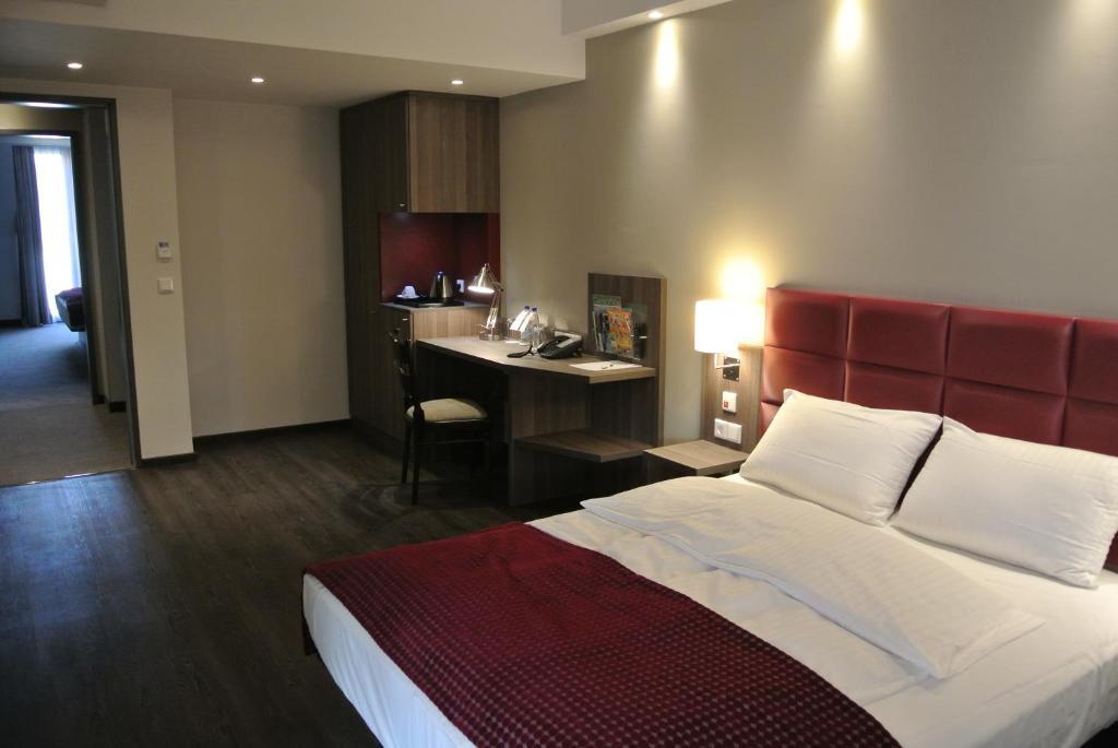 גשר Hotel Zur Krone חדר תמונה