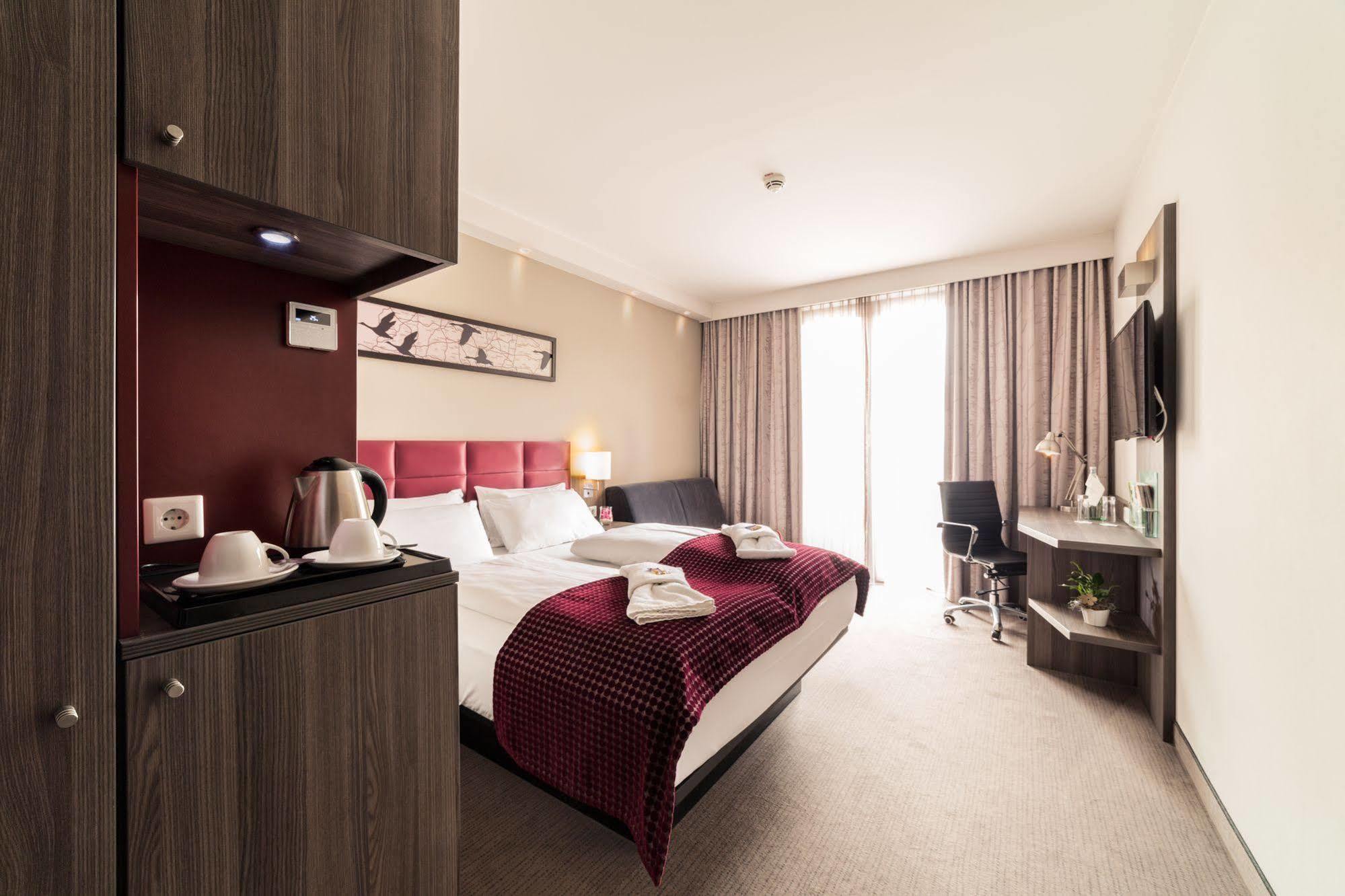 גשר Hotel Zur Krone מראה חיצוני תמונה