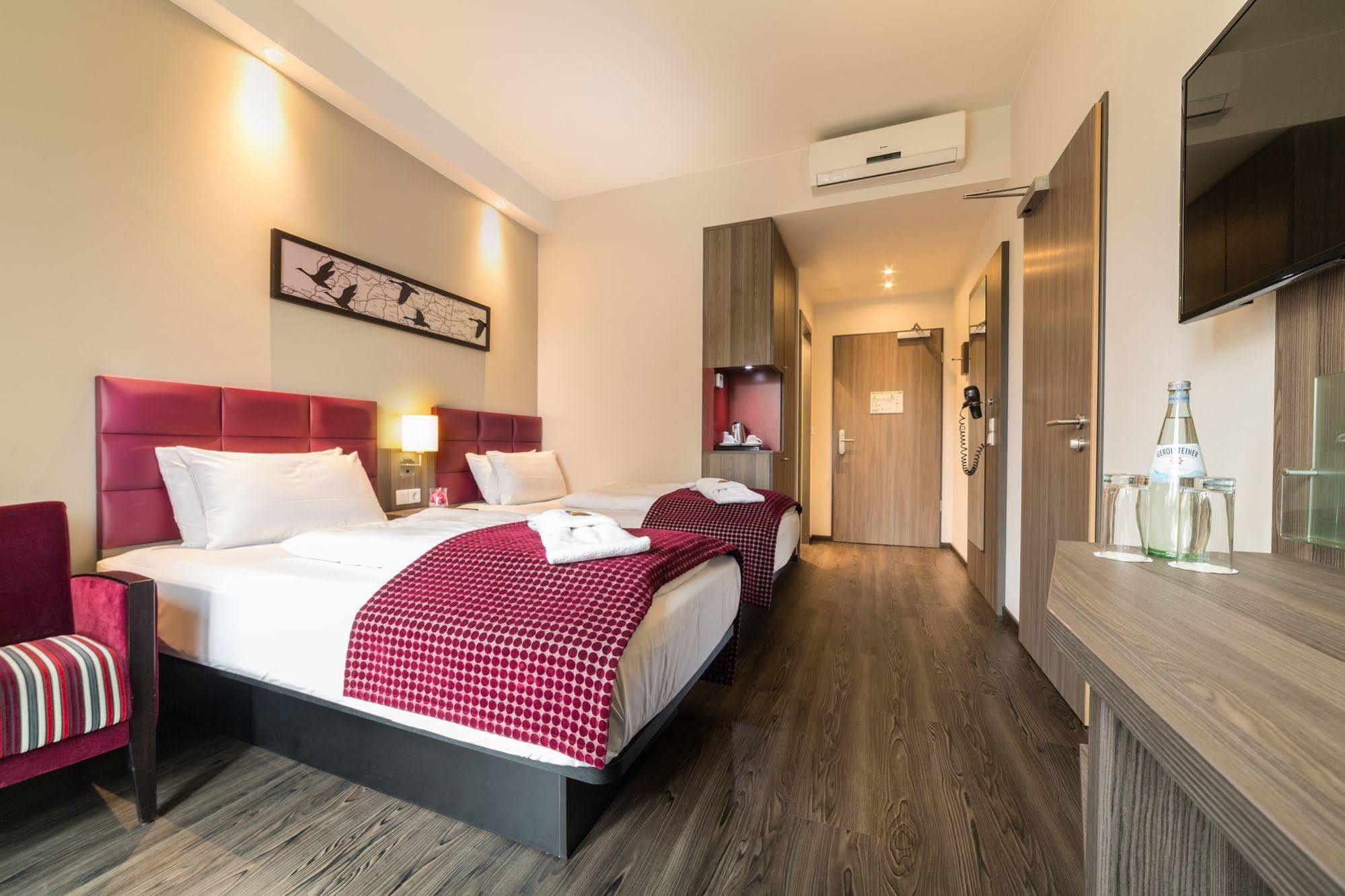גשר Hotel Zur Krone מראה חיצוני תמונה