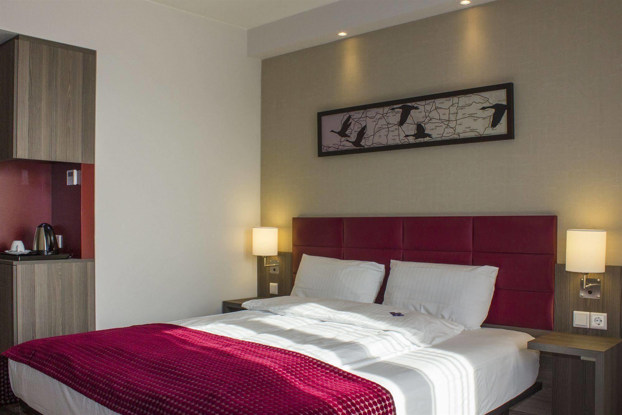 גשר Hotel Zur Krone מראה חיצוני תמונה